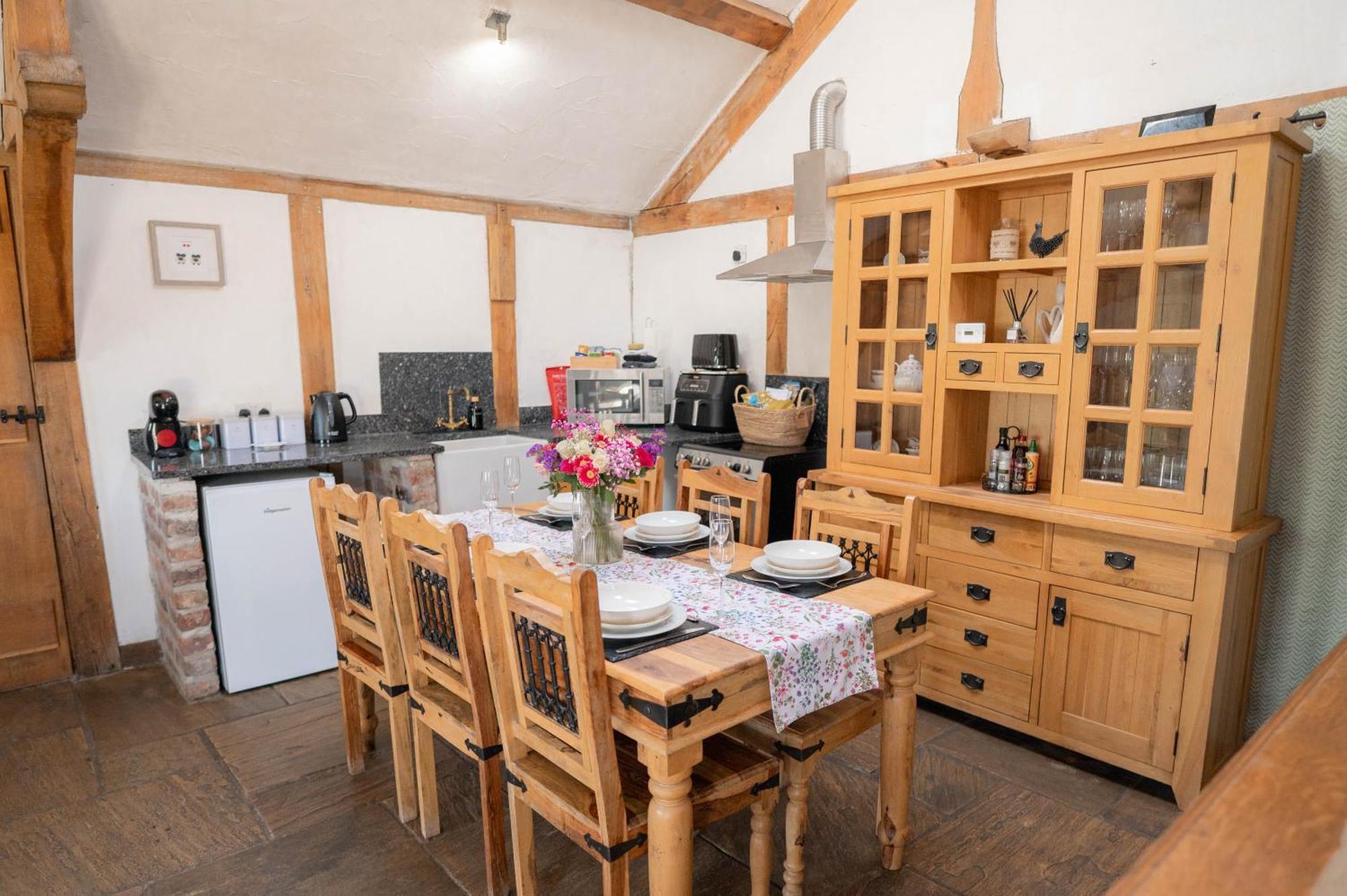 Barnacre Green Cottage - Eco-Friendly Cosy Cottage 모레턴 외부 사진